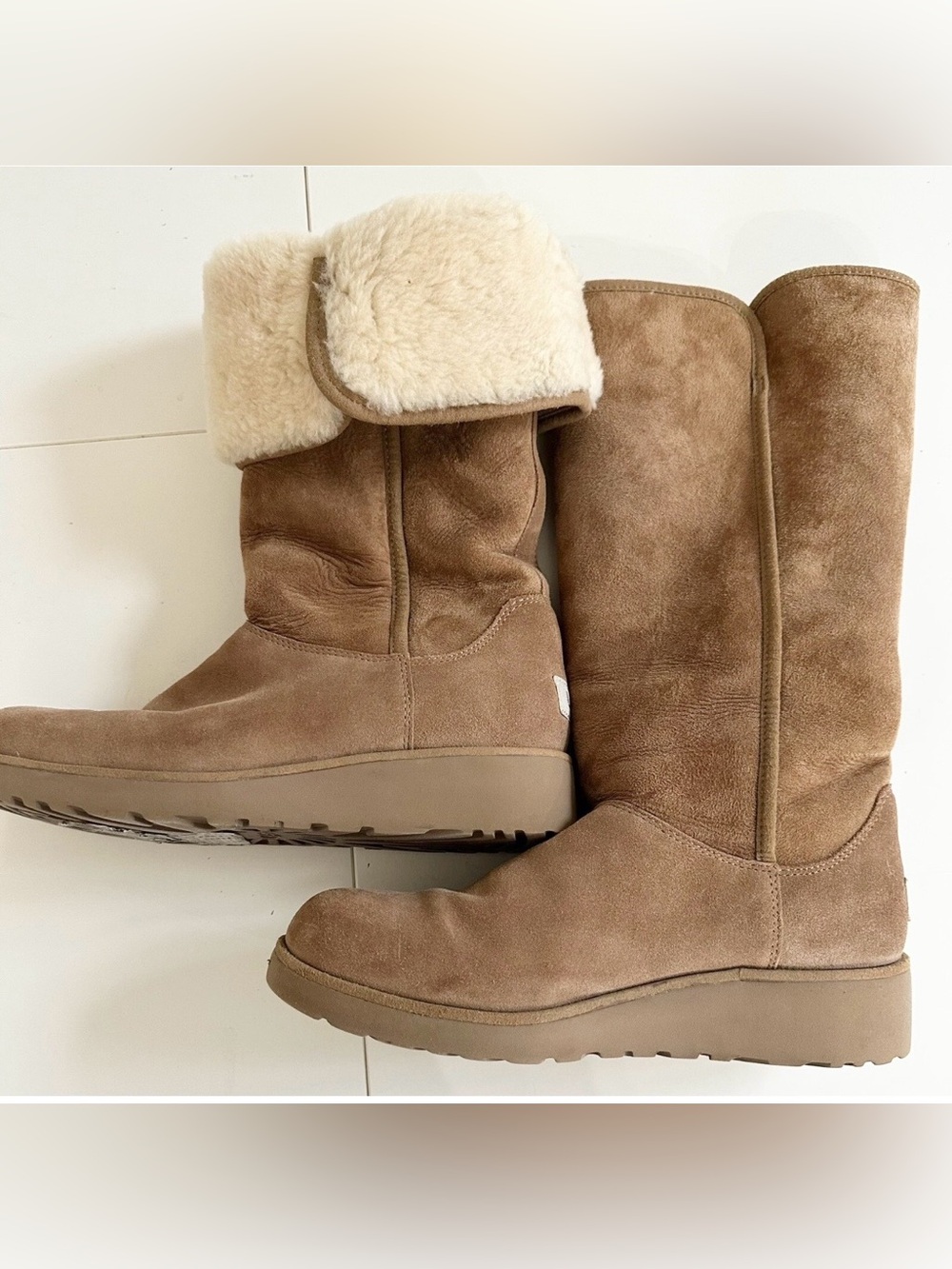 UGG Amie Tall Boots, size 9